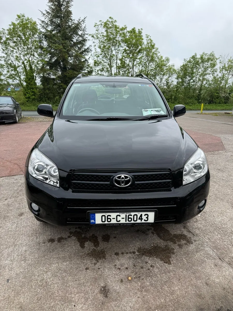 TOYOTA RAV4 - Image 4
