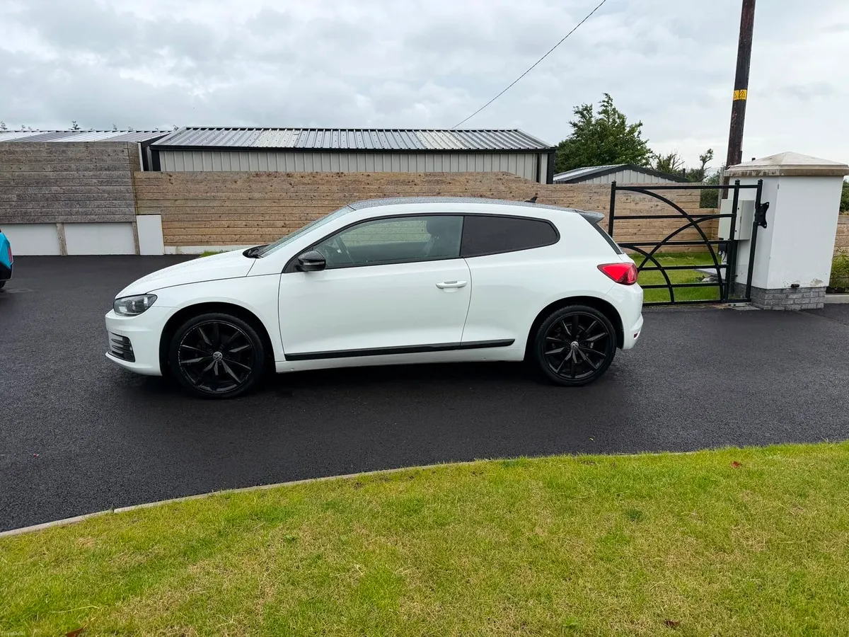 2016 Volkswagen Scirocco 2.0 TDI GT Black Edition - Image 3