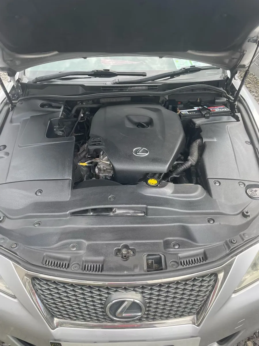 Lexus is200d - Image 6