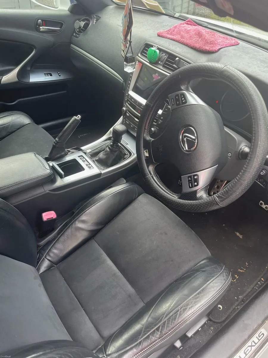 Lexus is200d - Image 4