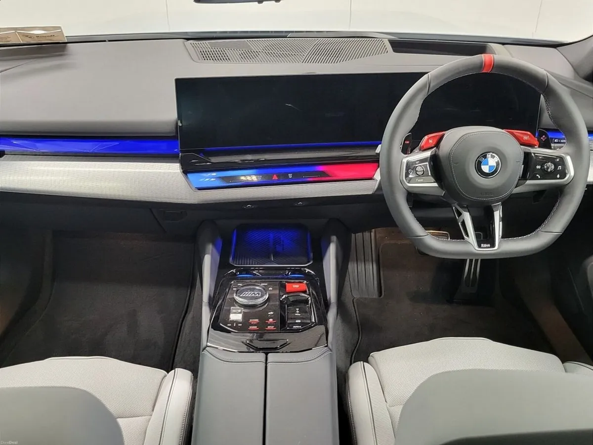 BMW M5 Touring - Image 4