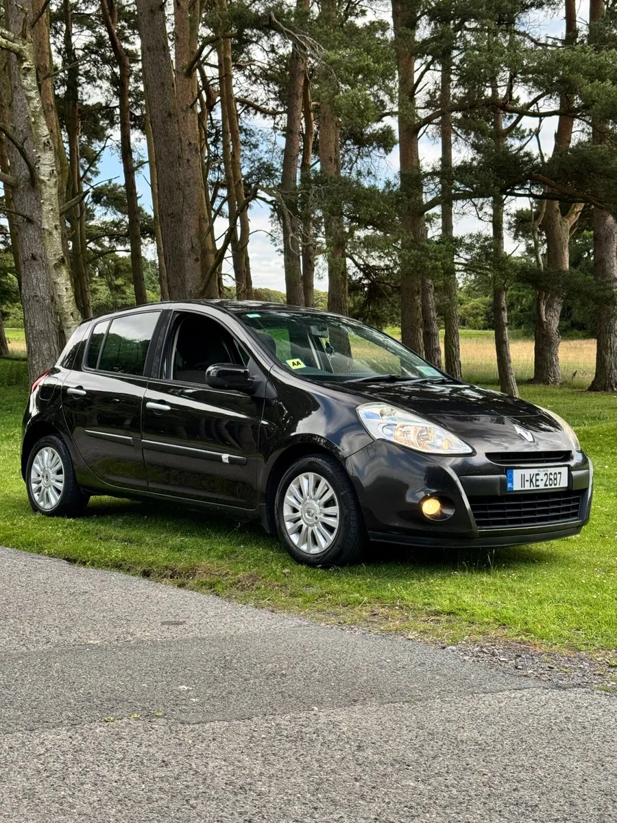 2011 Renault Clio 1.2 Dynamique - NCT 08/27 - Image 1