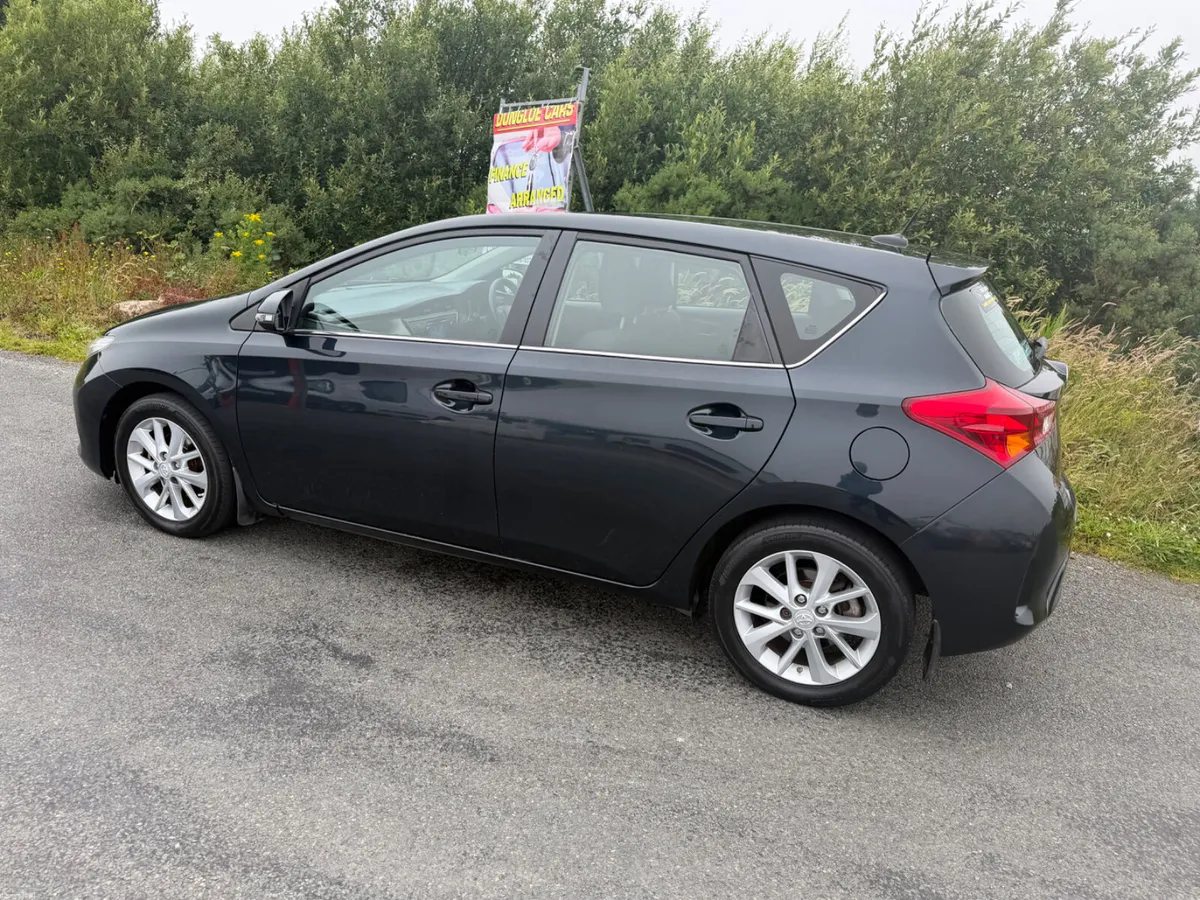 Toyota Auris 2014 - Image 3