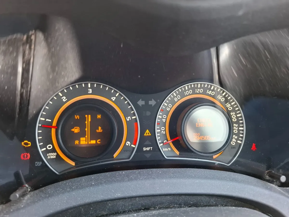 Toyota Auris 2012 - Image 3