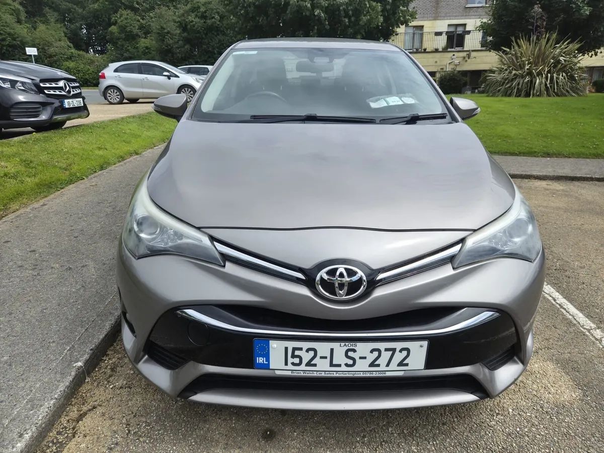 2015 Toyota Avensis Diesel Tiny Miles - Image 1