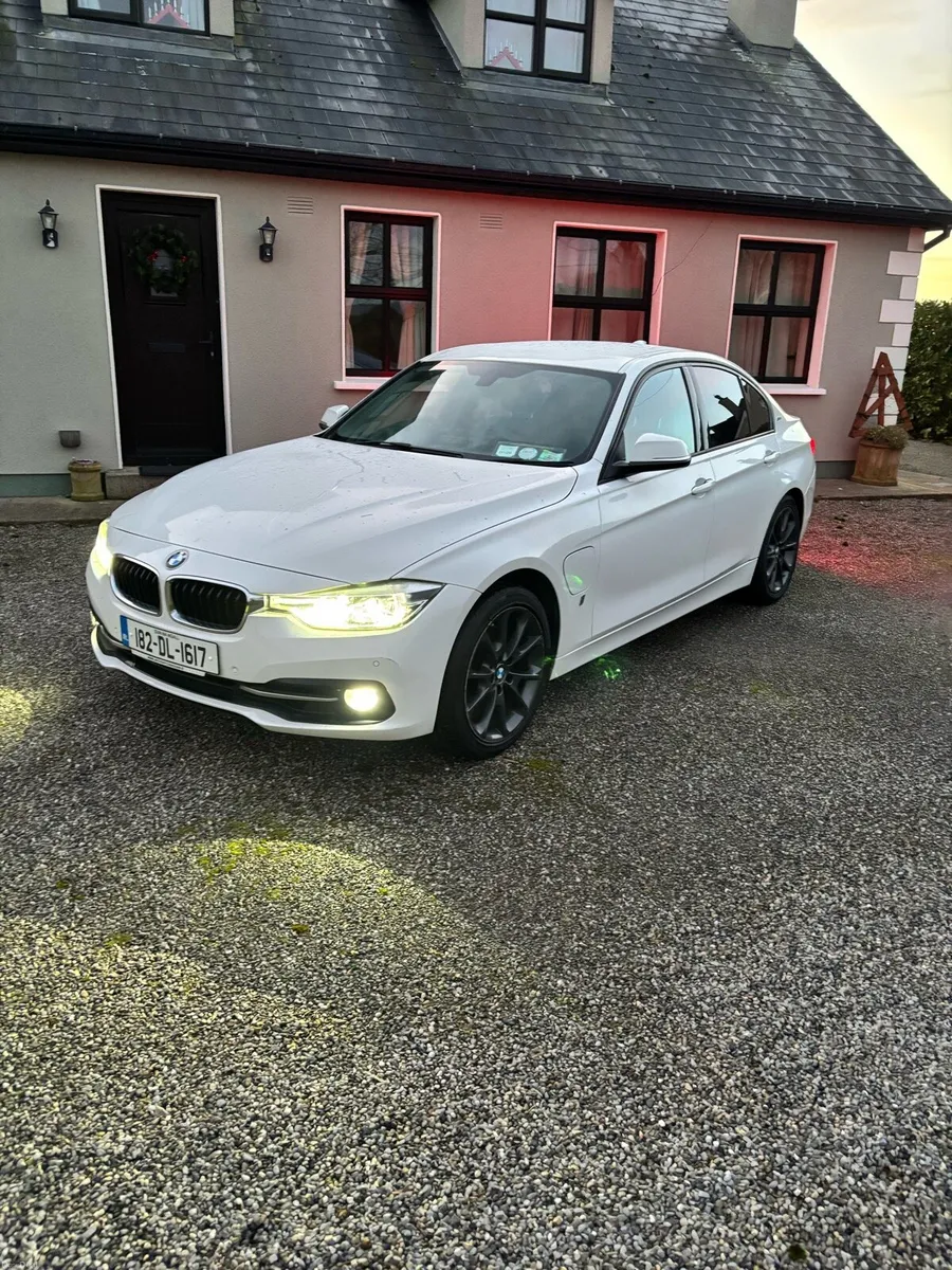 BMW 330E Hybrid - Image 4