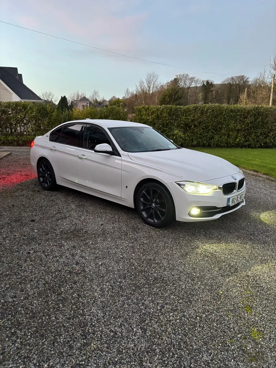 BMW 330E Hybrid - Image 1