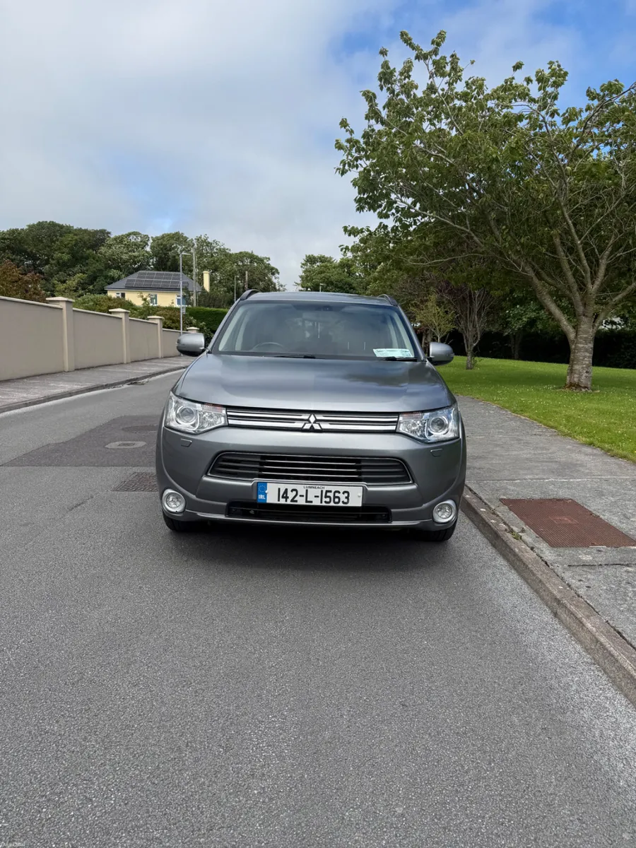 2014 Outlander NCT 02-27 TAX 11-26 - Image 2