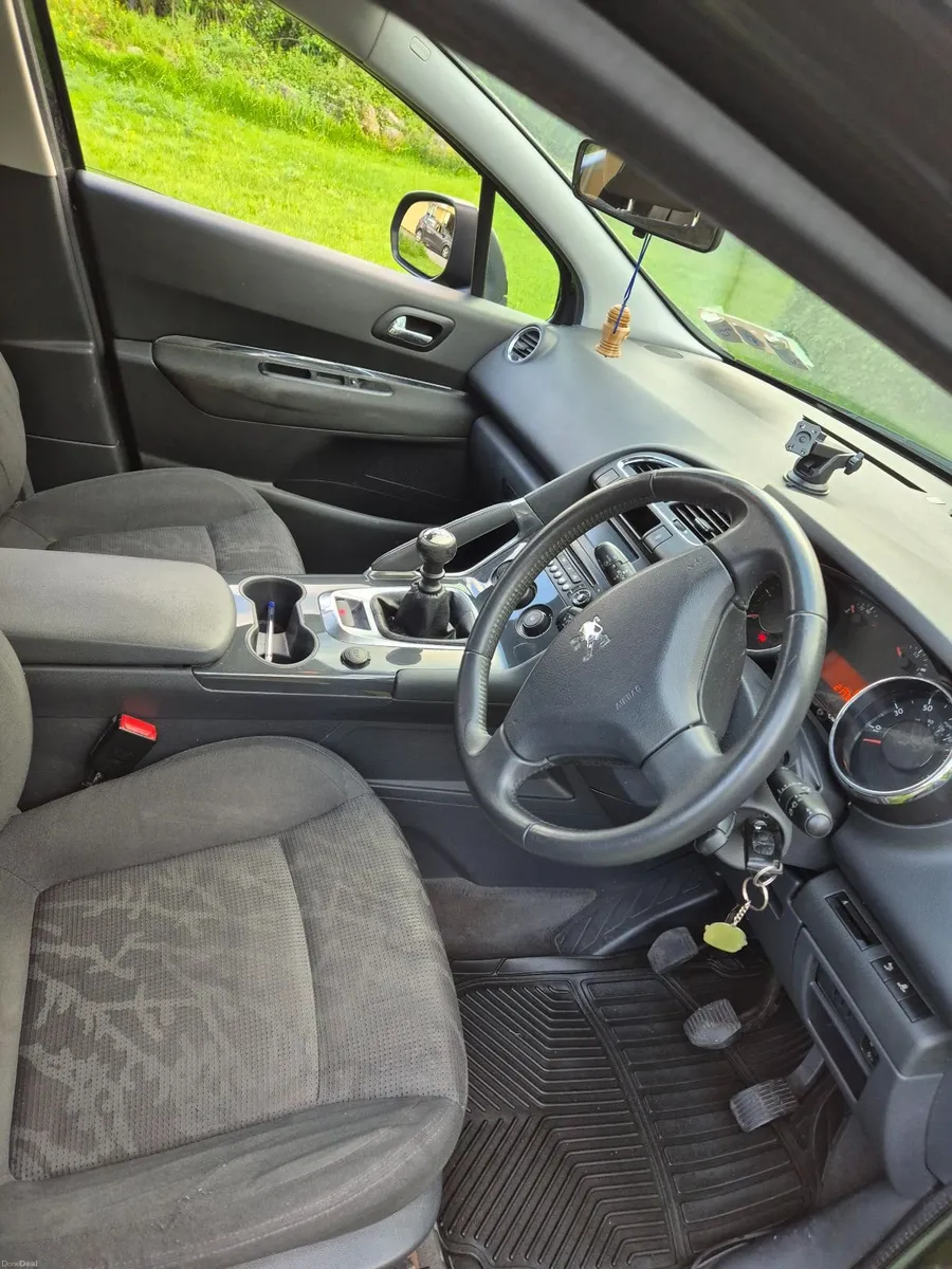 *Back on sale* Peugeot 3008 2012 - Image 5