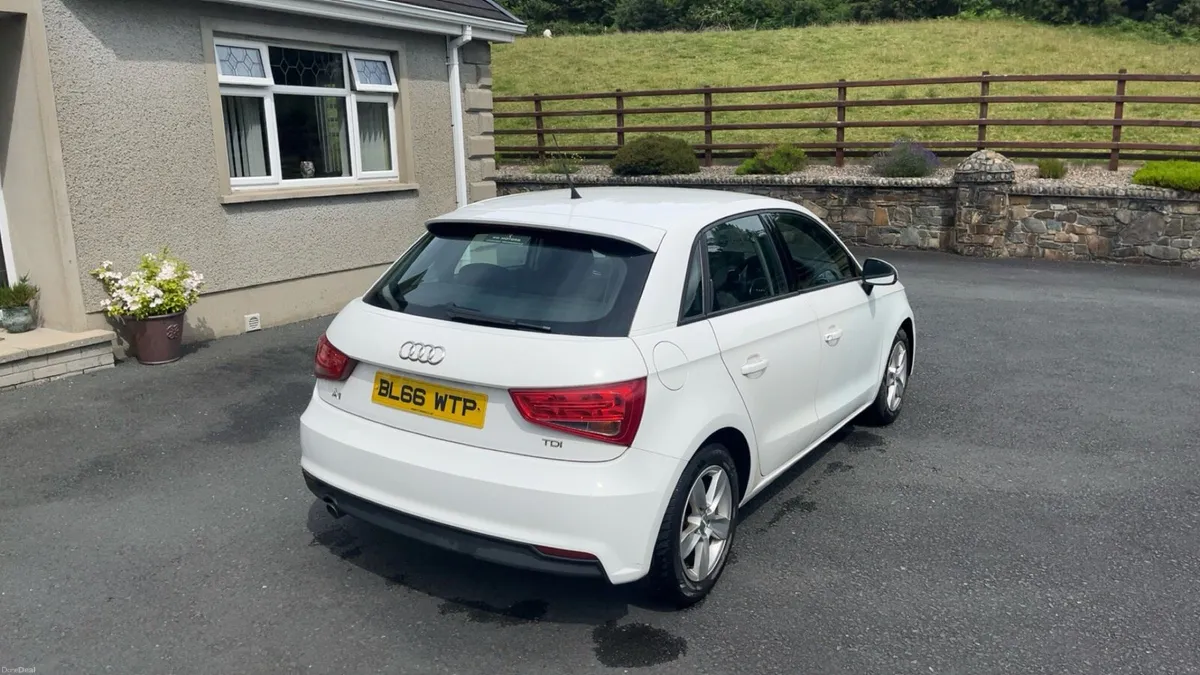 Audi A1 2016 - Image 3