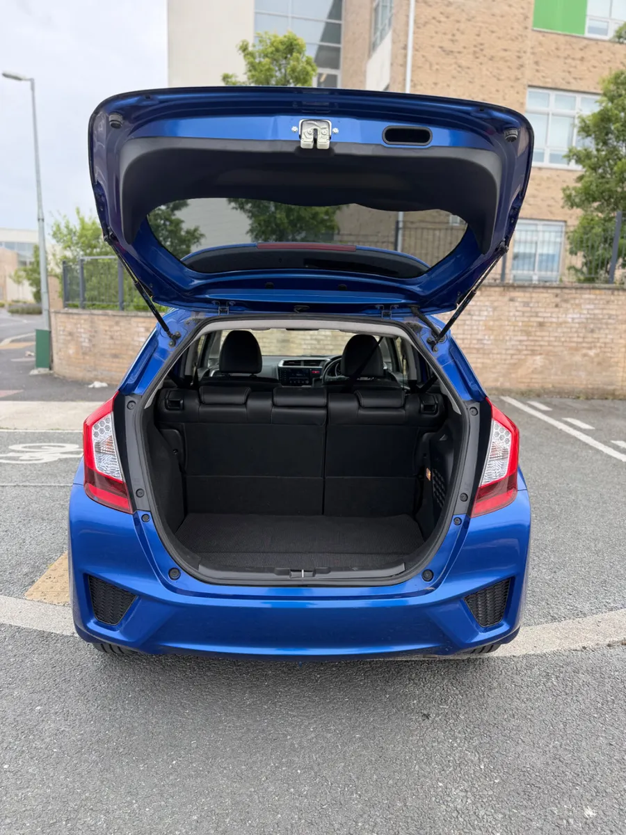 141 Honda Fit 1.5 Hybrid Fresh Import New NCT - Image 3