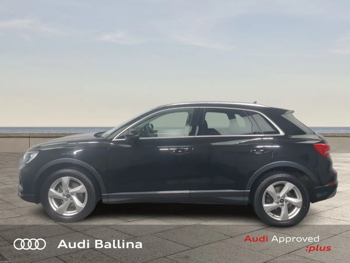 Audi Q3 SE Auto TDI With HIGH BEAM AND COMFORT PAC - Image 4