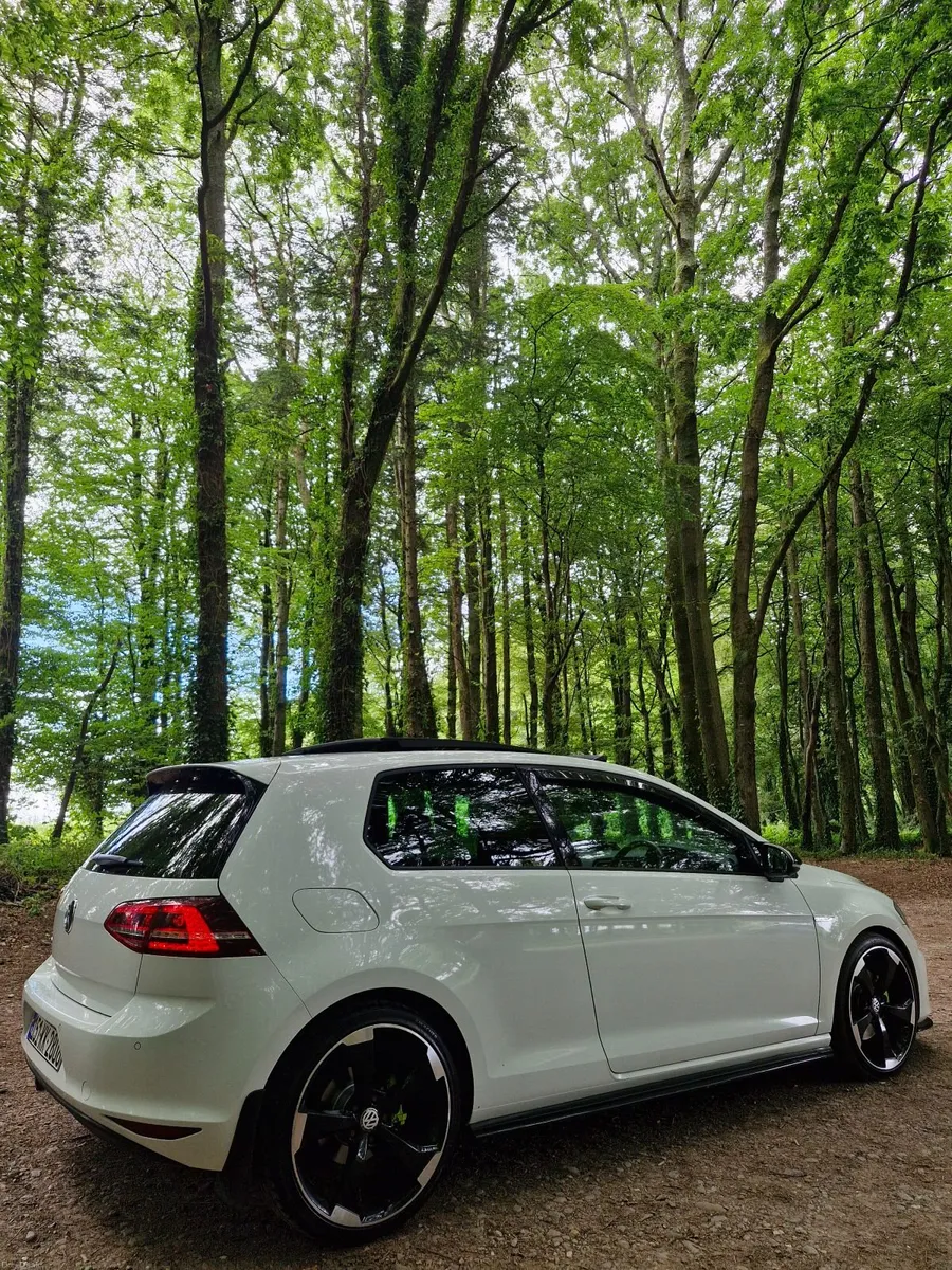 151 Volkswagen Golf GTD, Automatic DSG, Sunroof Mo - Image 4