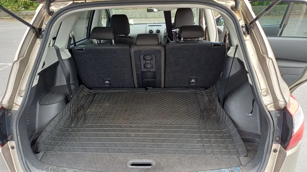 Nissan Qashqai+2 2011 - Image 3