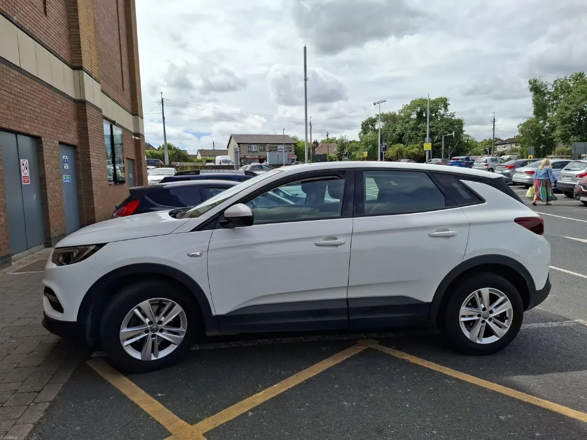 Opel Grandland X 2019 turbo - Image 4