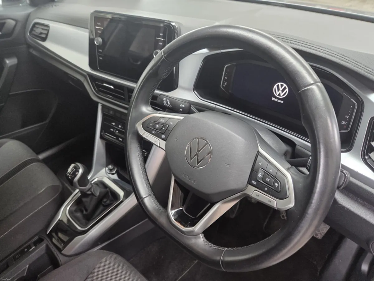 Volkswagen T-Roc LIFE 2.0 TDI MANUAL 6SPEED FWD 1 - Image 2