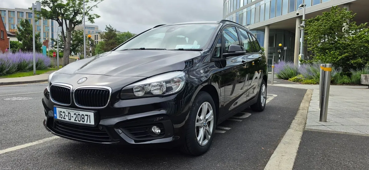 BMW 2-Series 2016 7 seats - Image 1