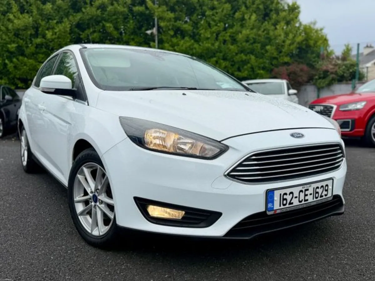 Ford Focus Zetec 120PS 5DR - Image 2