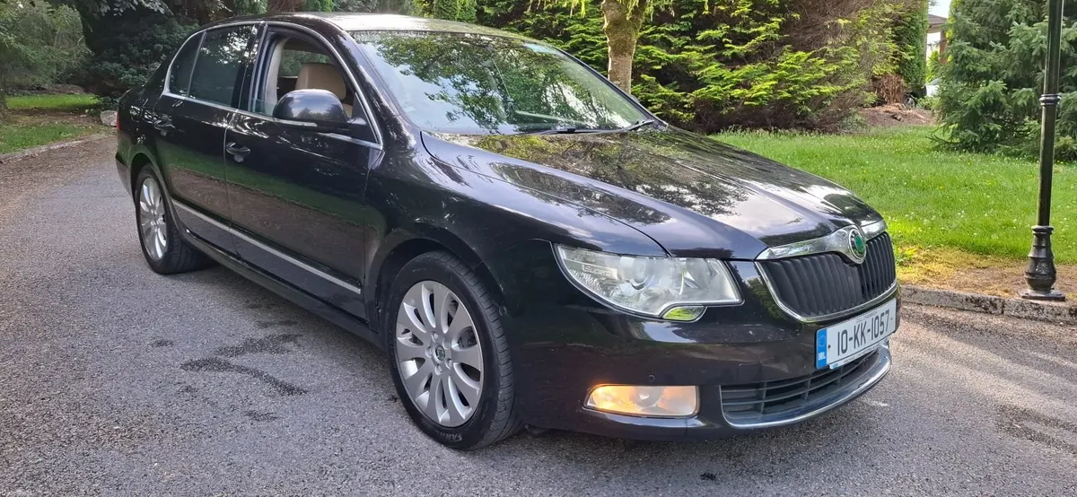 10 Skoda Superb , 2lt Diesel,   NCT 3/27 - Image 1
