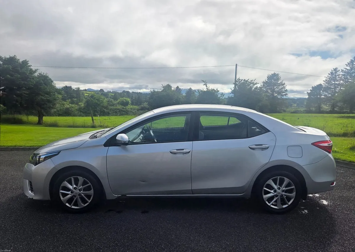 2015 Toyota Corolla Aura1.4 D-4D | NCT 05/2027 - Image 2