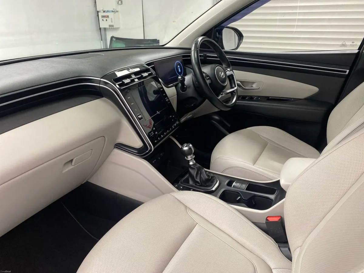 Hyundai Tucson 2WD Executive - Image 3