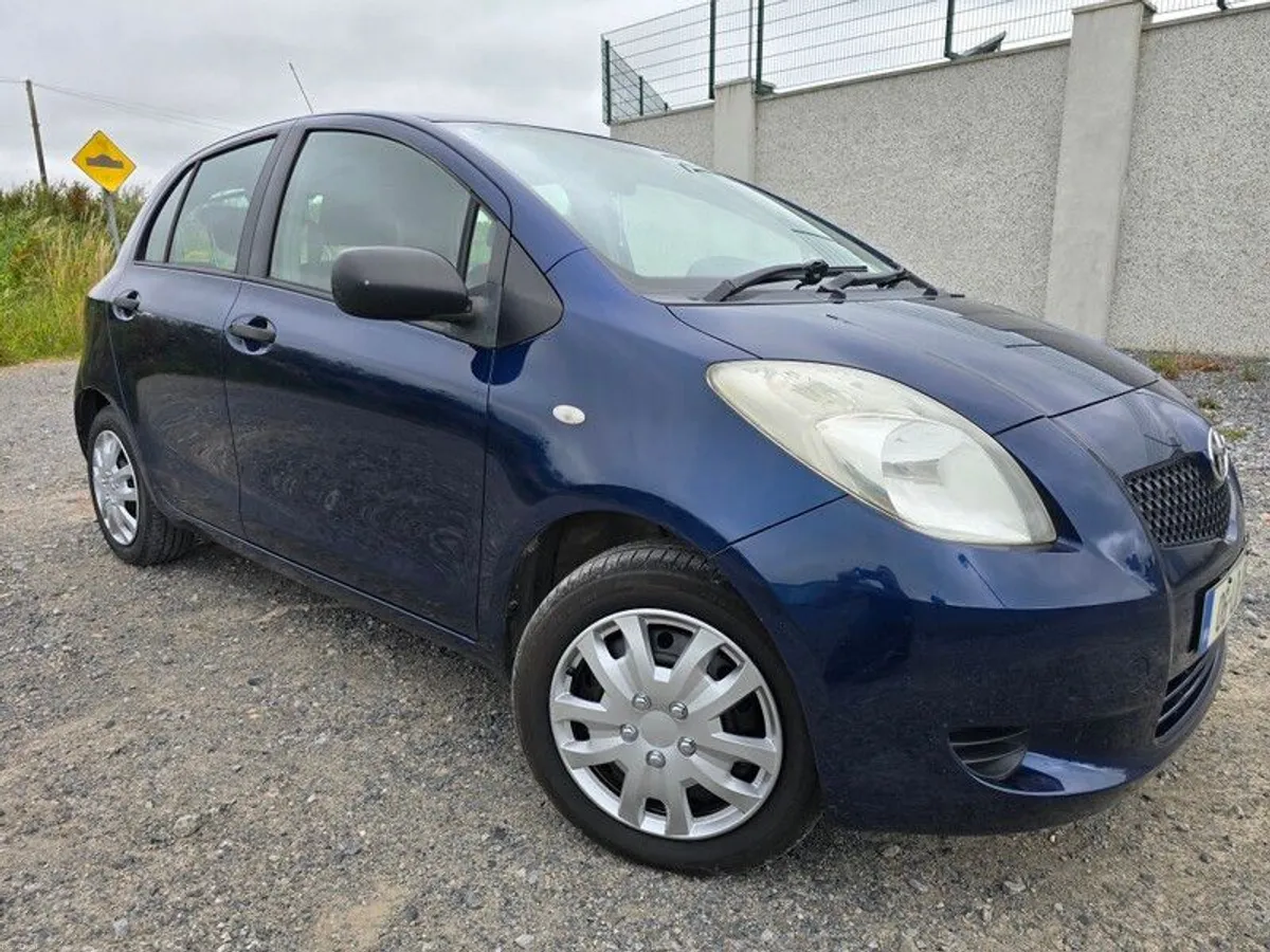 2006 Toyota Yaris - Image 1