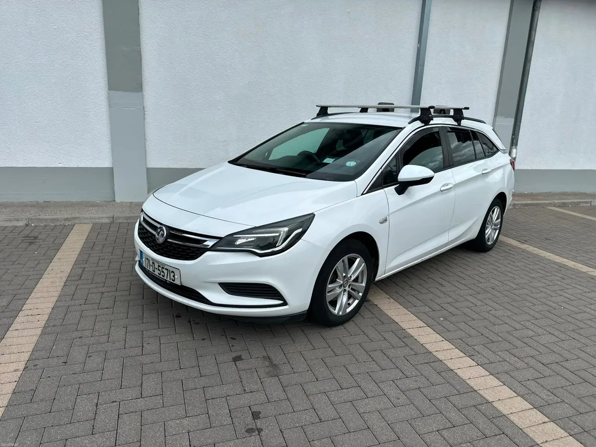 Vauxhall Astra 2017 Nct 01/27 Tax 09/26 - Image 2