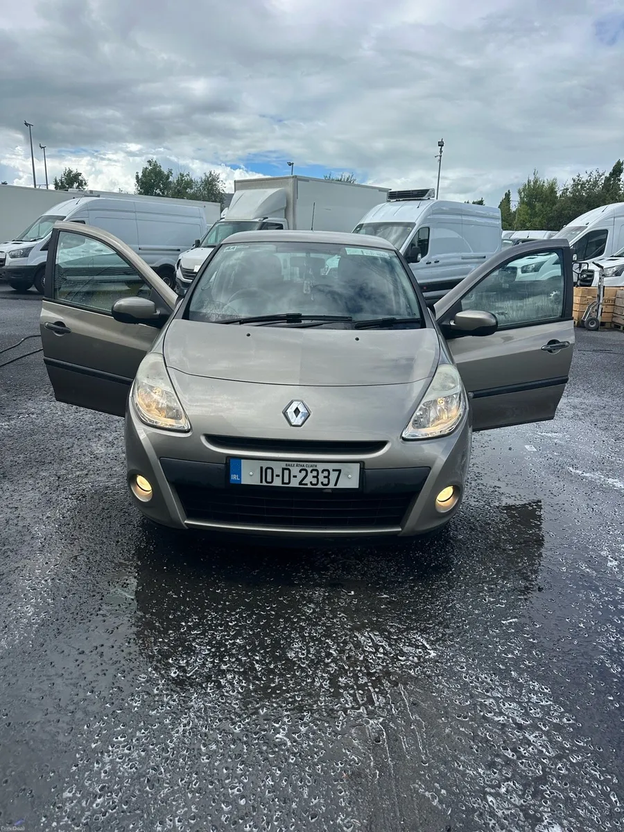 Clio 3 2010 letrol - Image 1