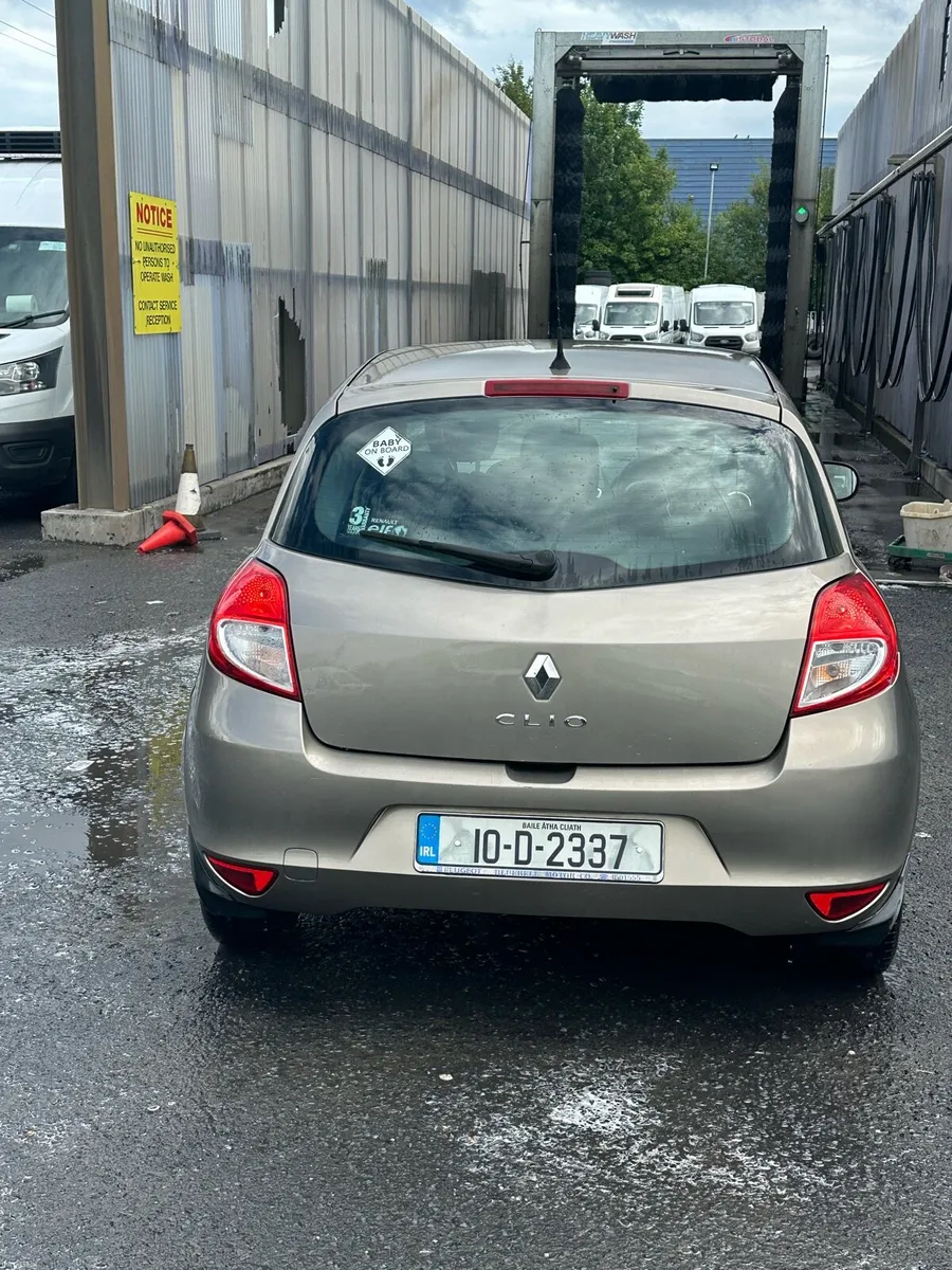 Clio 3 2010 letrol - Image 2