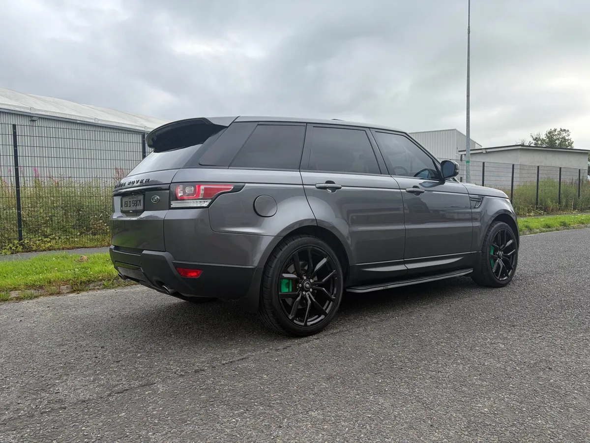 Range Rover Sport - Image 1