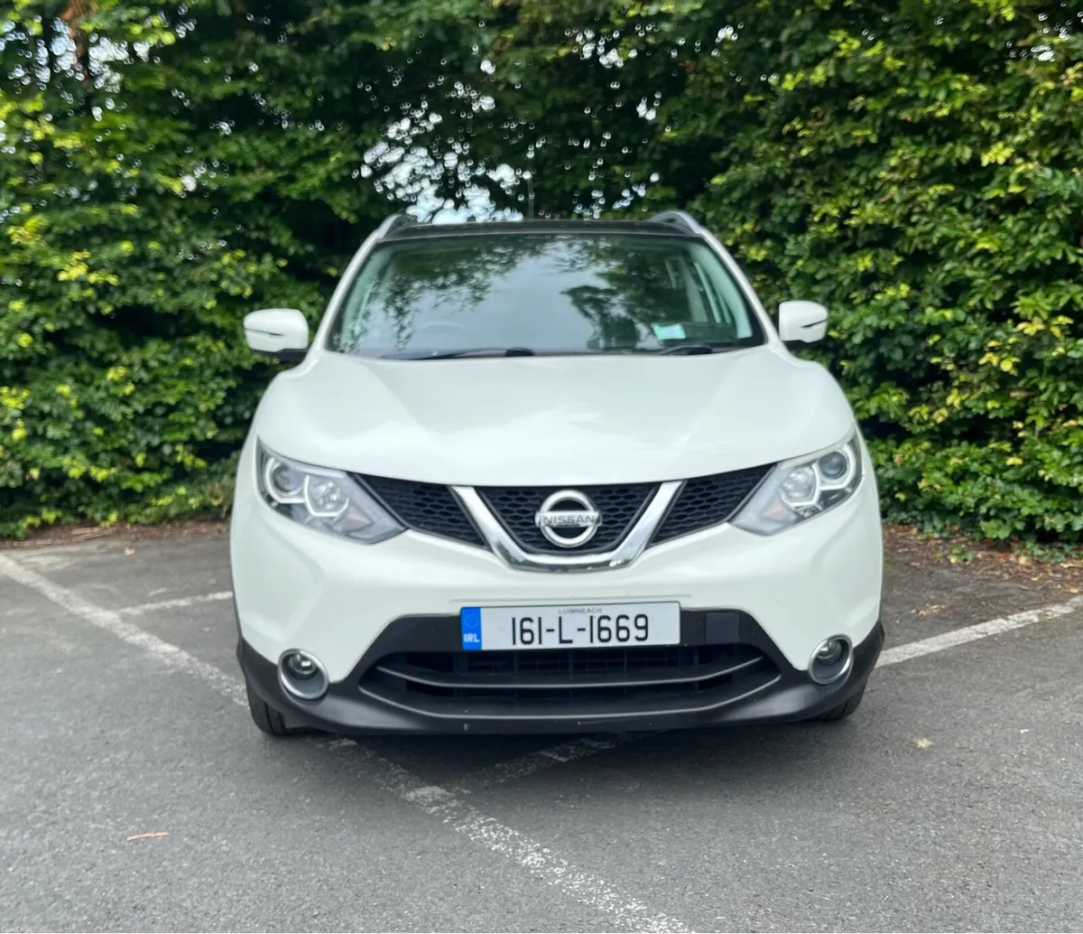 Stunning Nissan Qashqai SV 1.5 DCI Panoramic Roof - Image 4