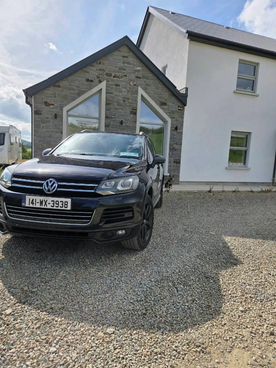 VW TOUAREG RLINE 3.0 V6 - Image 2