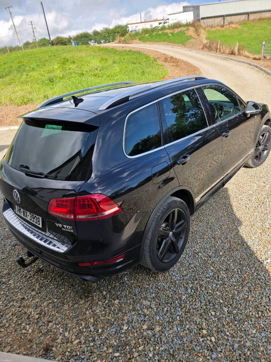 VW TOUAREG RLINE 3.0 V6 - Image 5