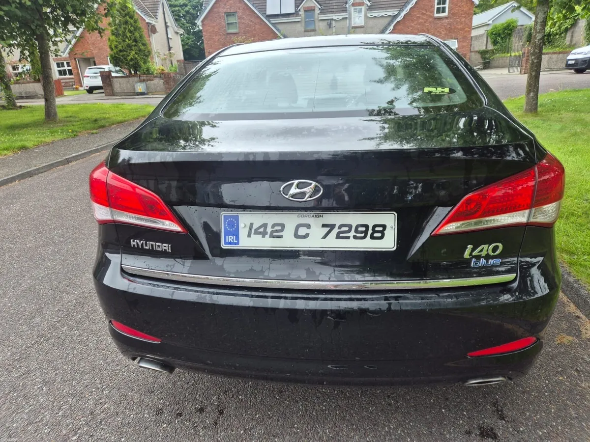 HYUNDAI  i40 DIESEL BLUE DRIVE  low Milage - Image 5