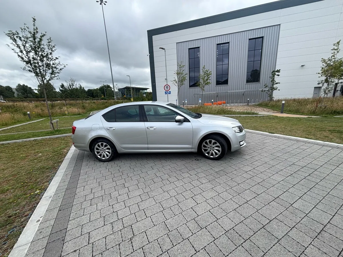 Skoda Octavia - Image 2