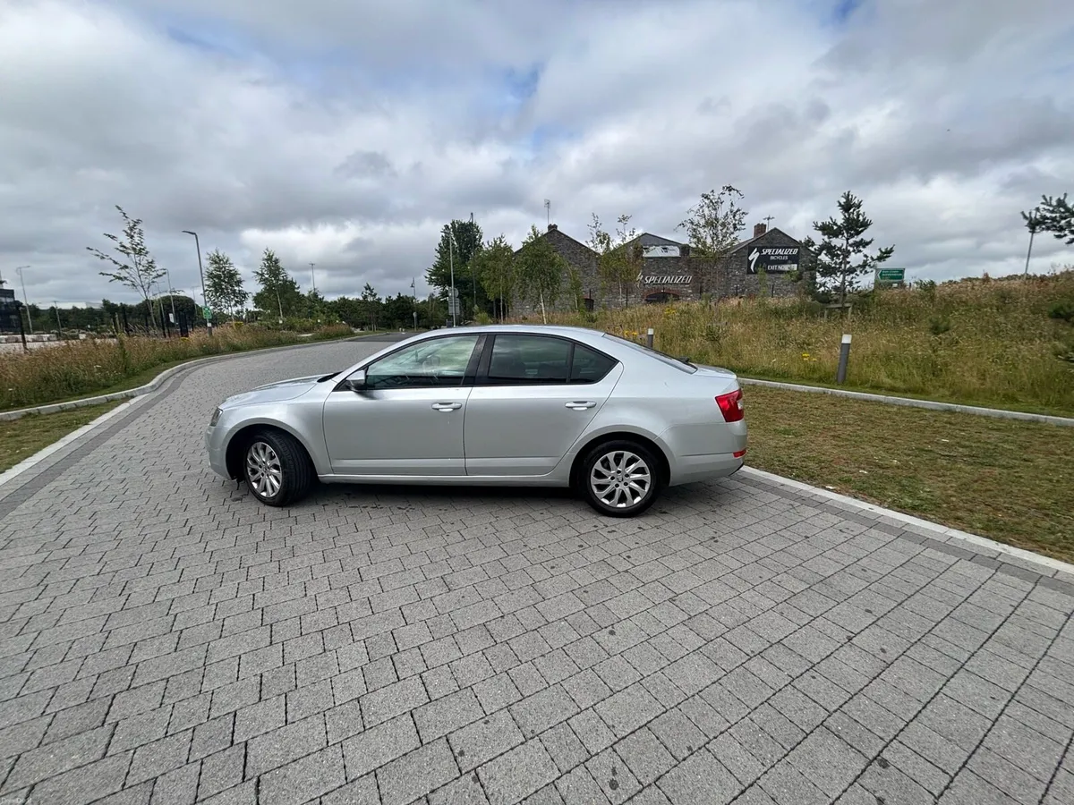 Skoda Octavia - Image 4