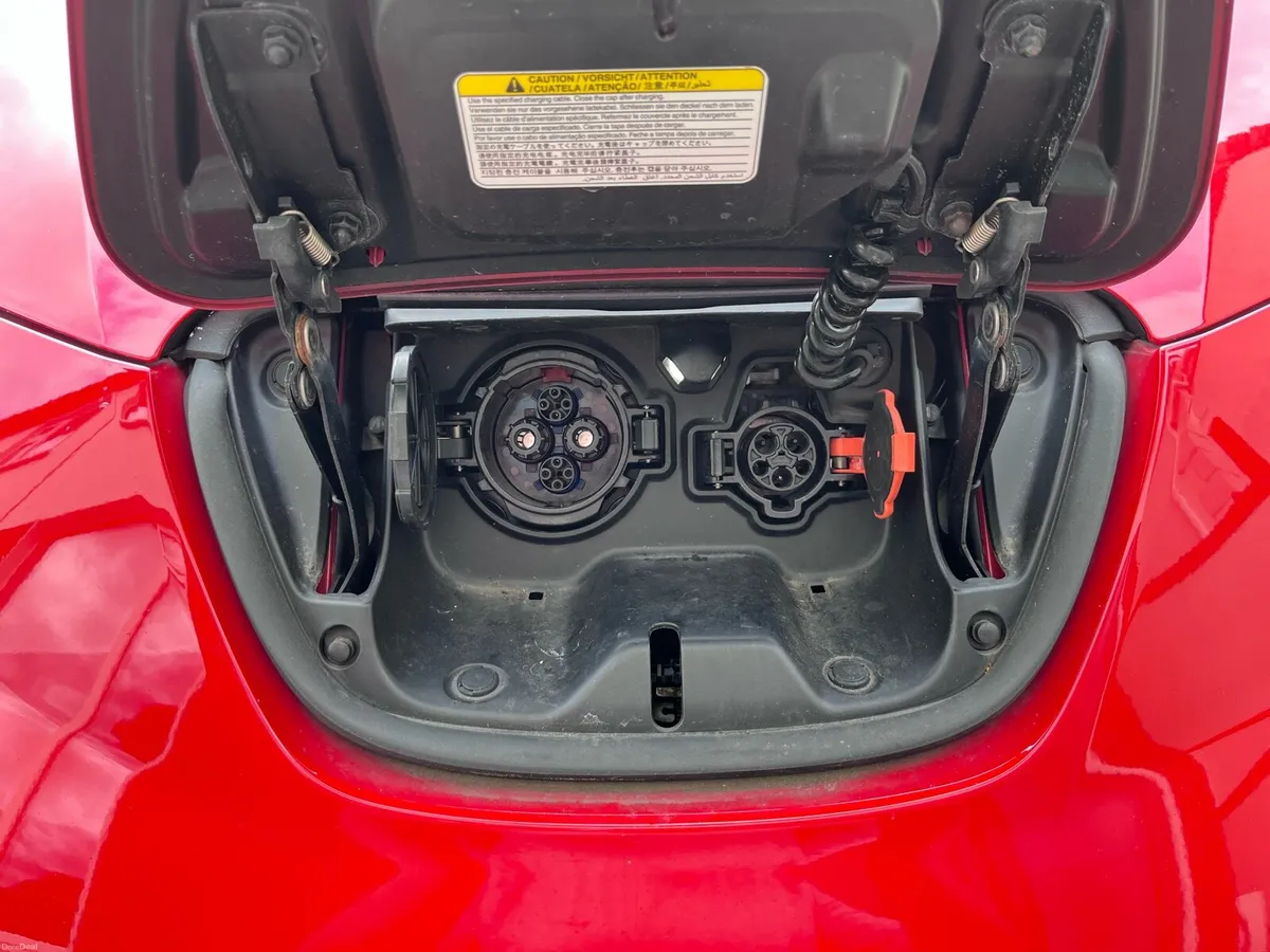 NISSAN LEAF 171 - Image 4