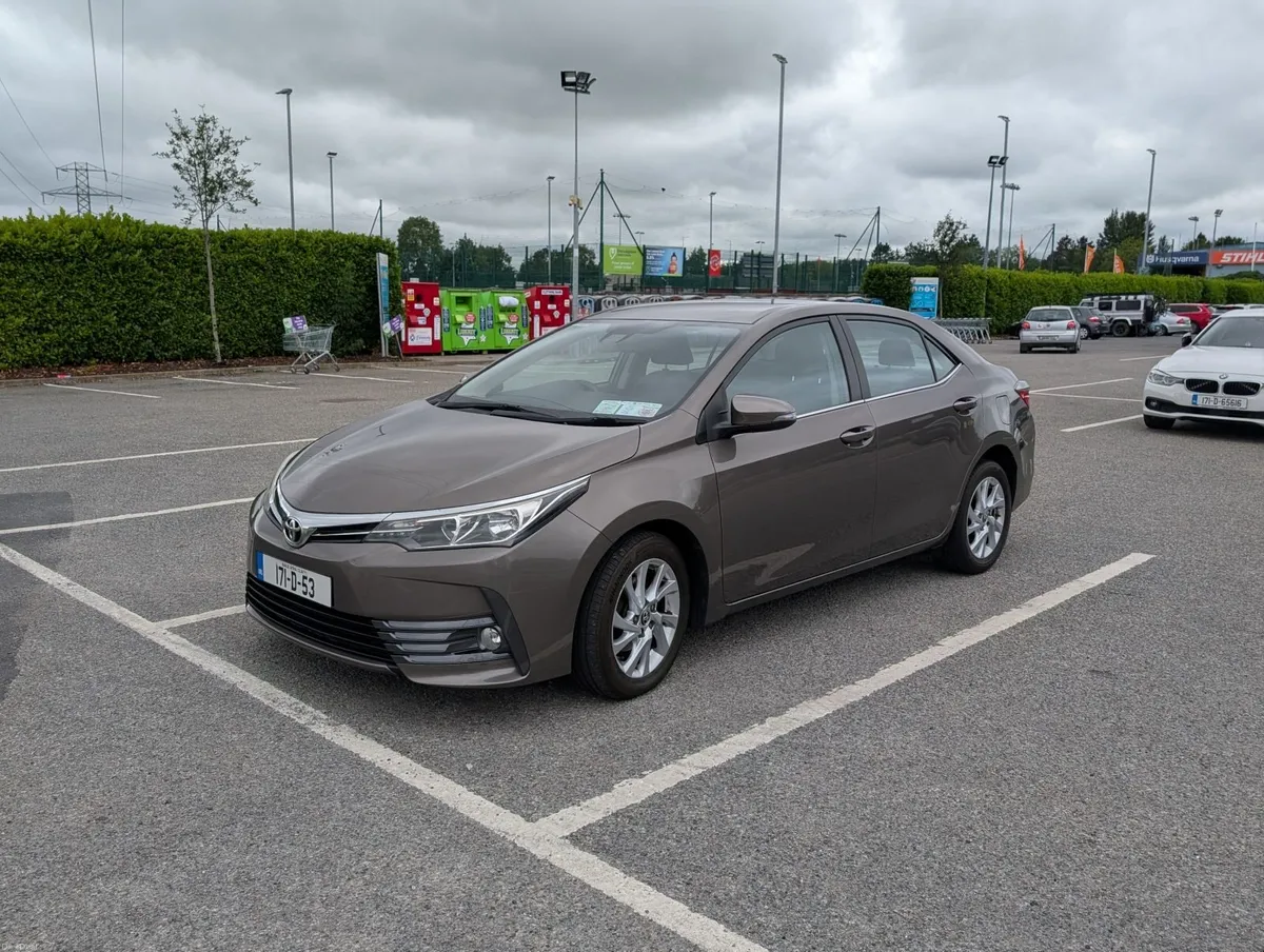 2017 Toyota Corolla 1.4 D4D Luna (Low Mileage) - Image 3