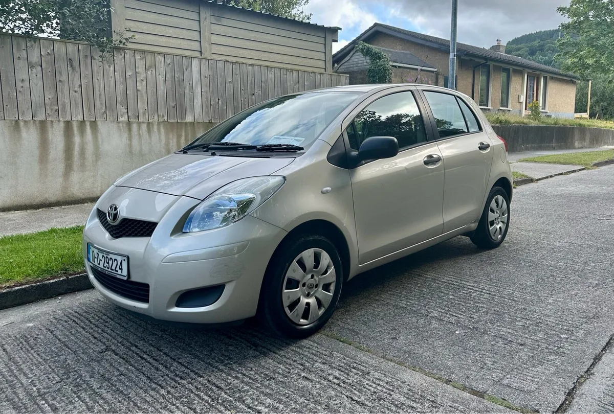 2010 Toyota Yaris 1.0 | 27,000 miles | NCT 2027 - Image 1