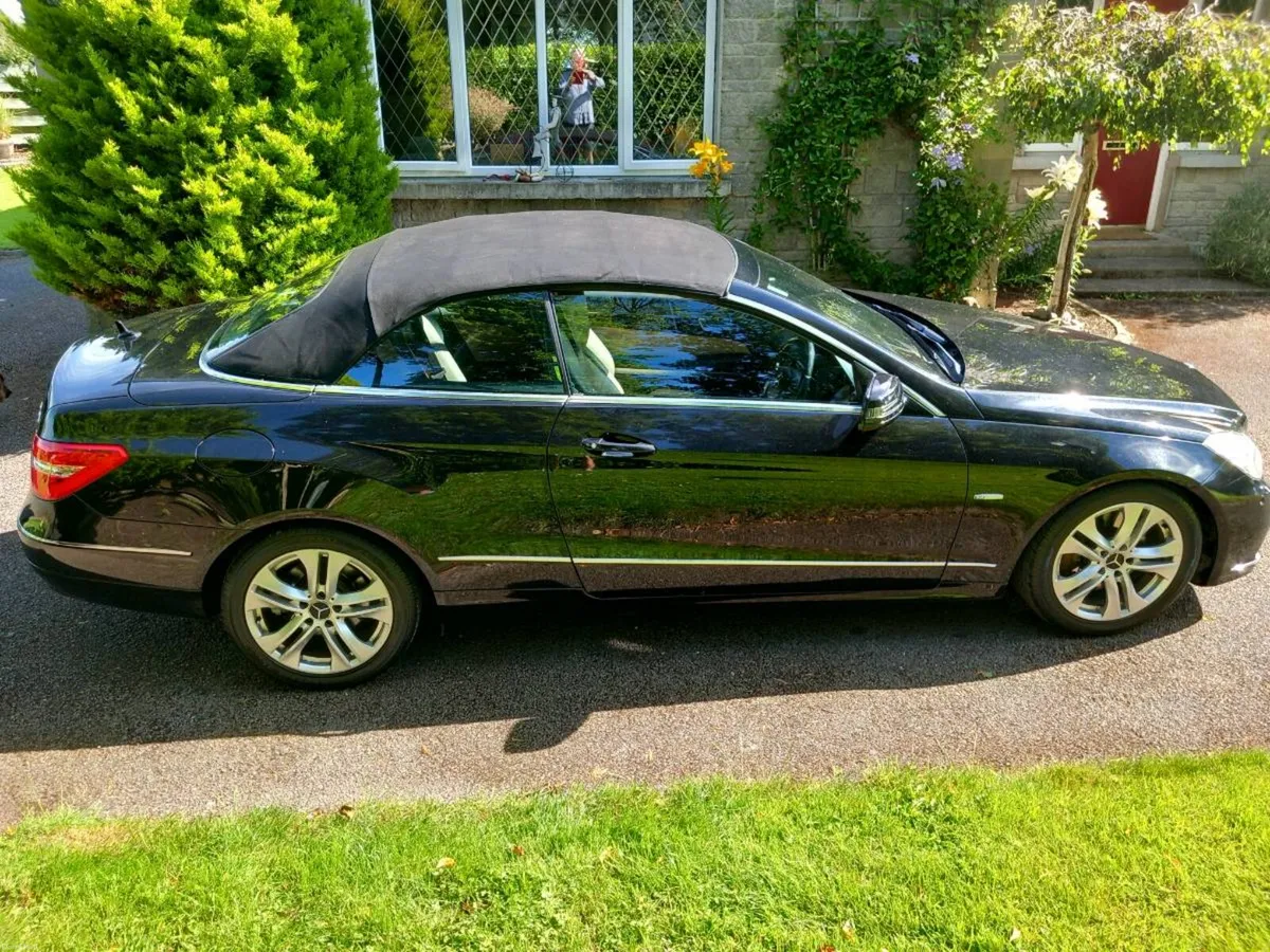 mercedes e250 cabriolet .fsh.low kms .nct/taxed. - Image 2