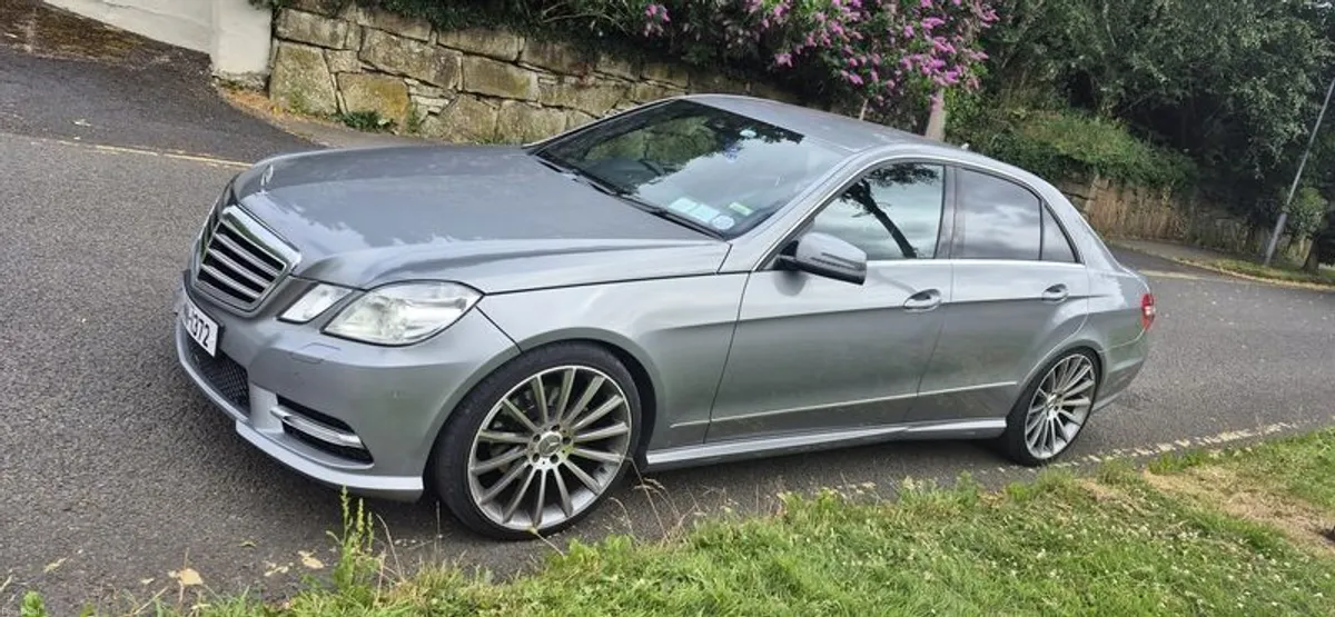 2013 Mercedes-benz E-class - Image 2