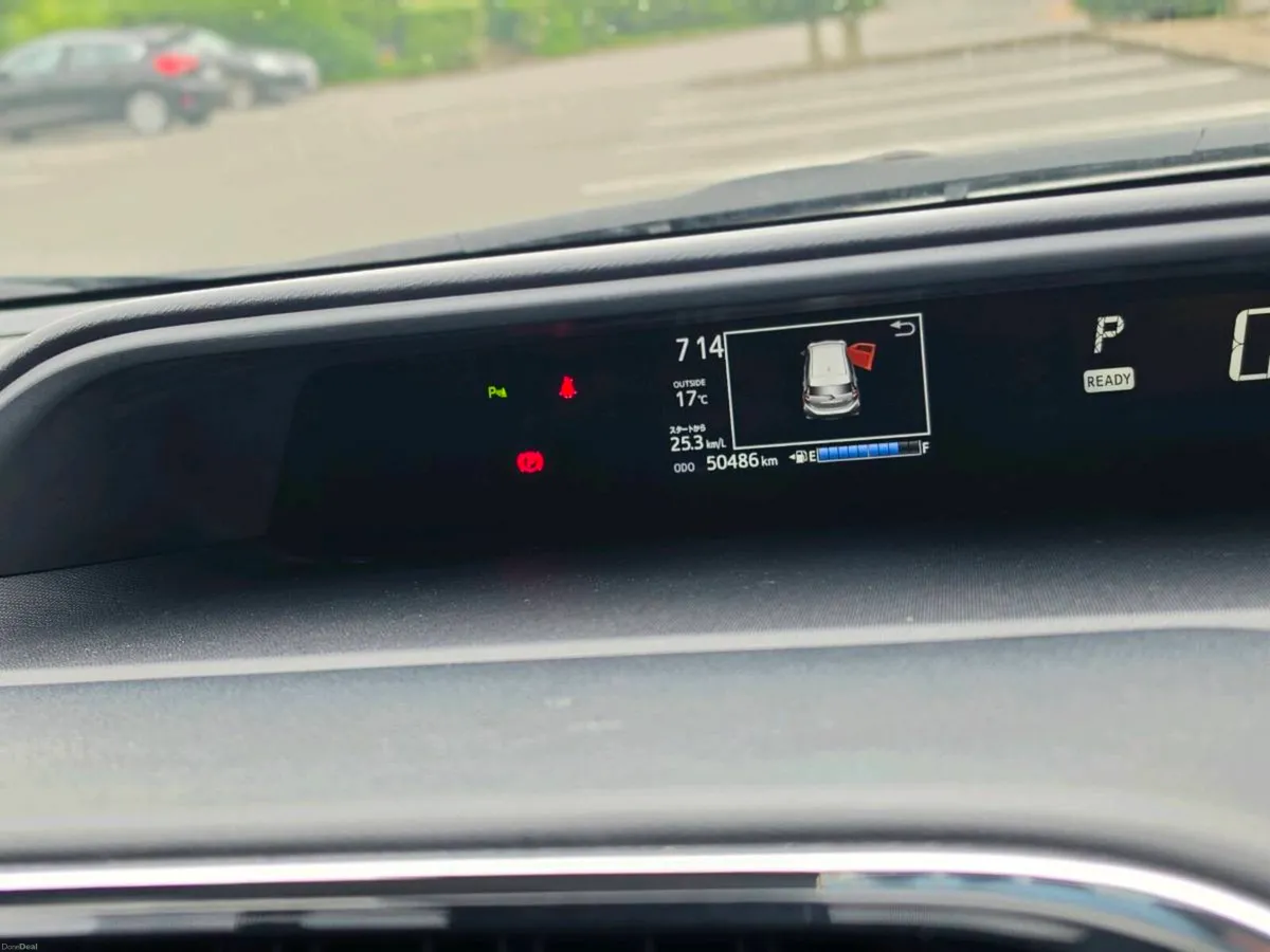 Toyota Aqua Hybrid Auto push Start Low Mileg 50km - Image 6