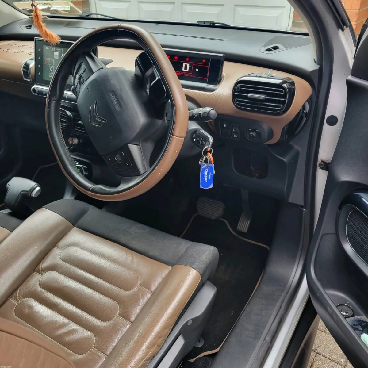 Citreon Cactus C4 Automatic transmission - Image 2