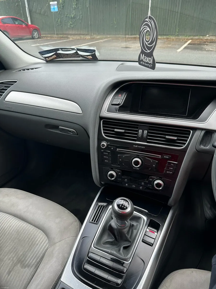 Car - Image 3