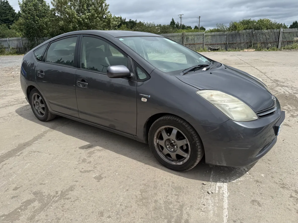 2007 Toyota Prius 1.5 Litre petrol Hybrid - Image 3