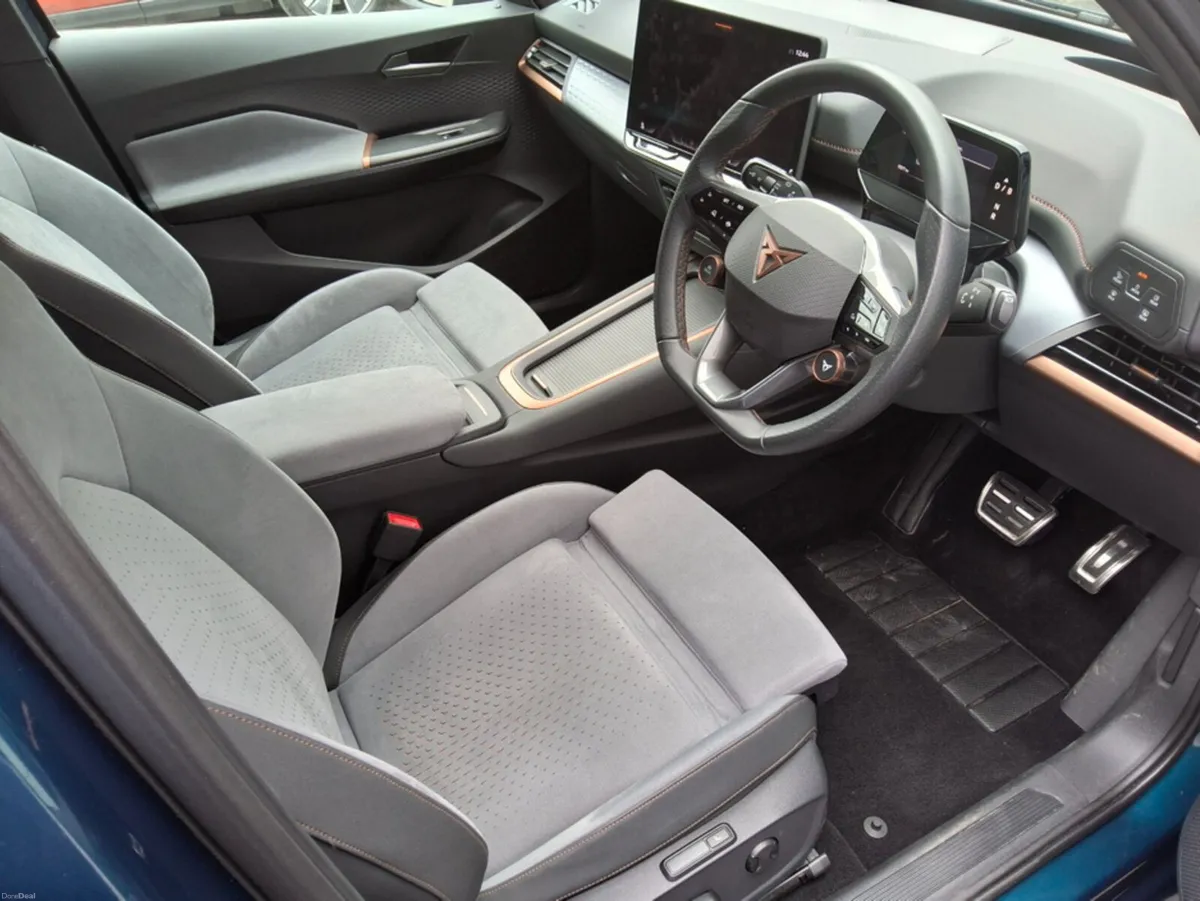 Cupra Born V3 EV  ** MEGA SPEC ** - Image 6