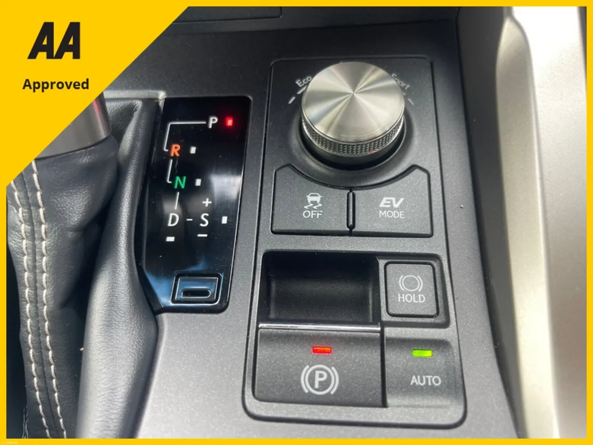 Lexus NX 2.5 SE E-CVT 5DR AUTO NX300H - Image 6