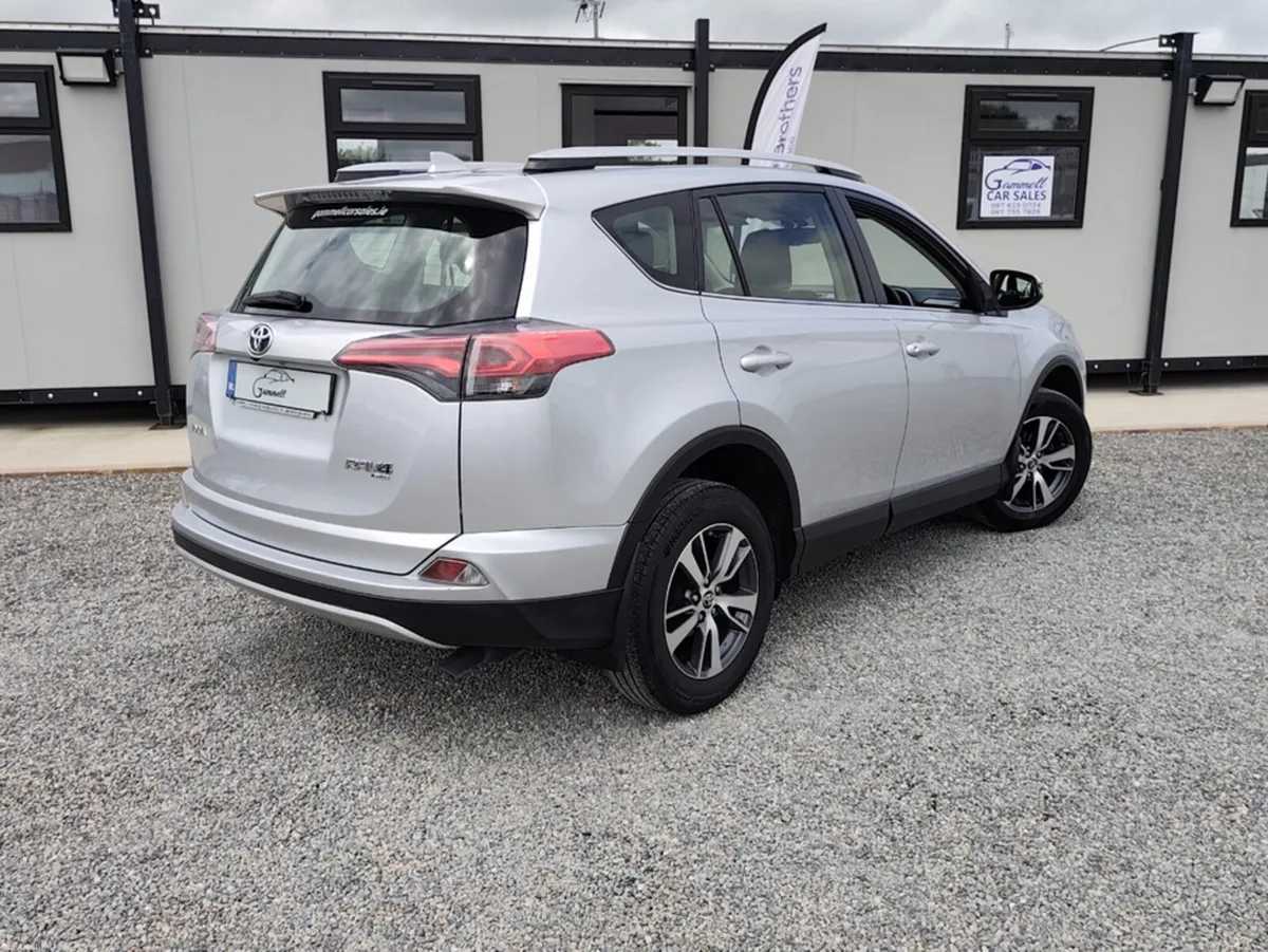 Toyota RAV4 RAV4 2.0 D-4D LUNA 4DR - Image 2