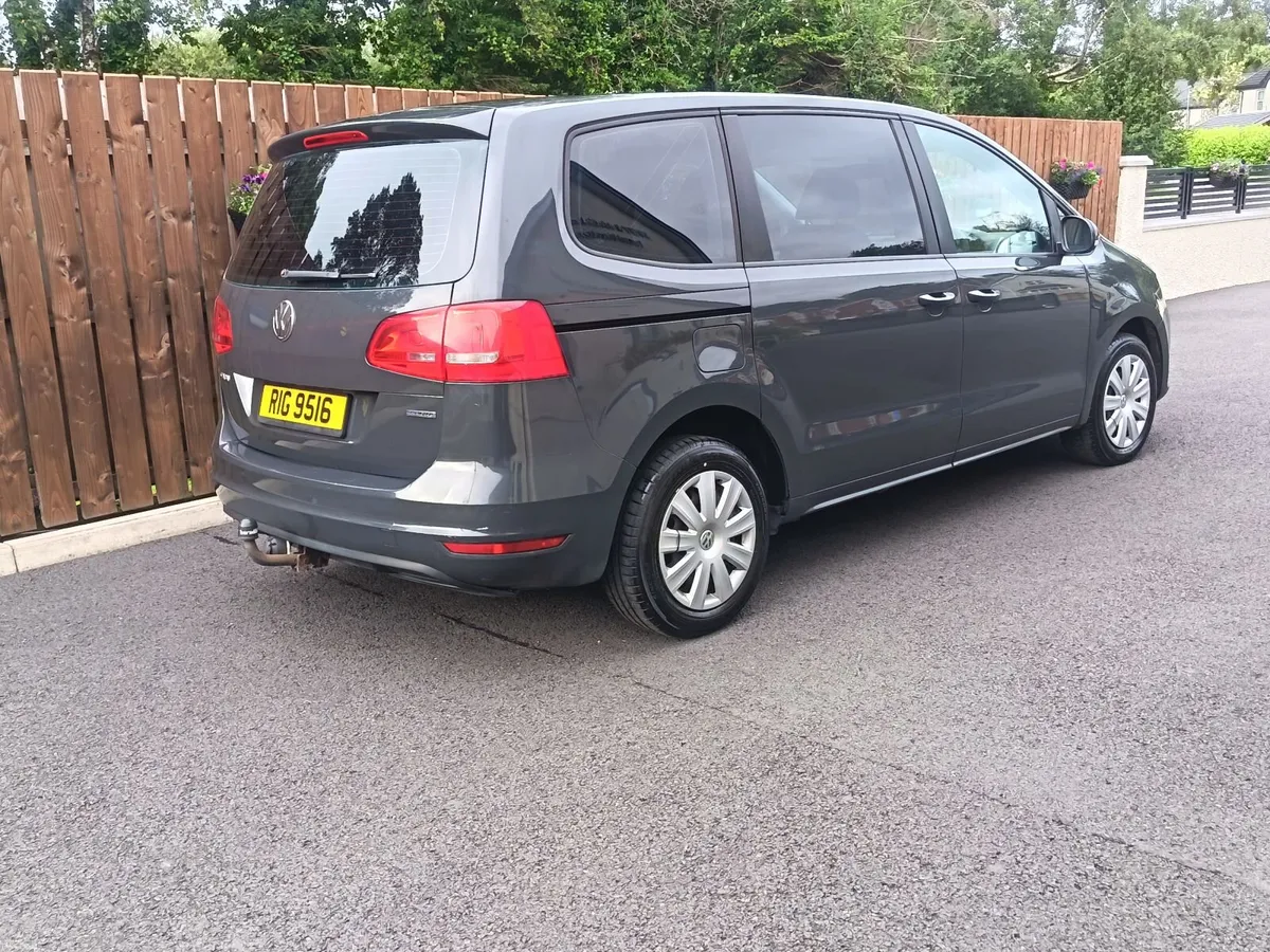 Volkswagen Sharan 2013 - Image 6