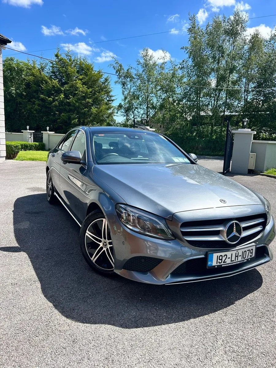 Car - Image 1